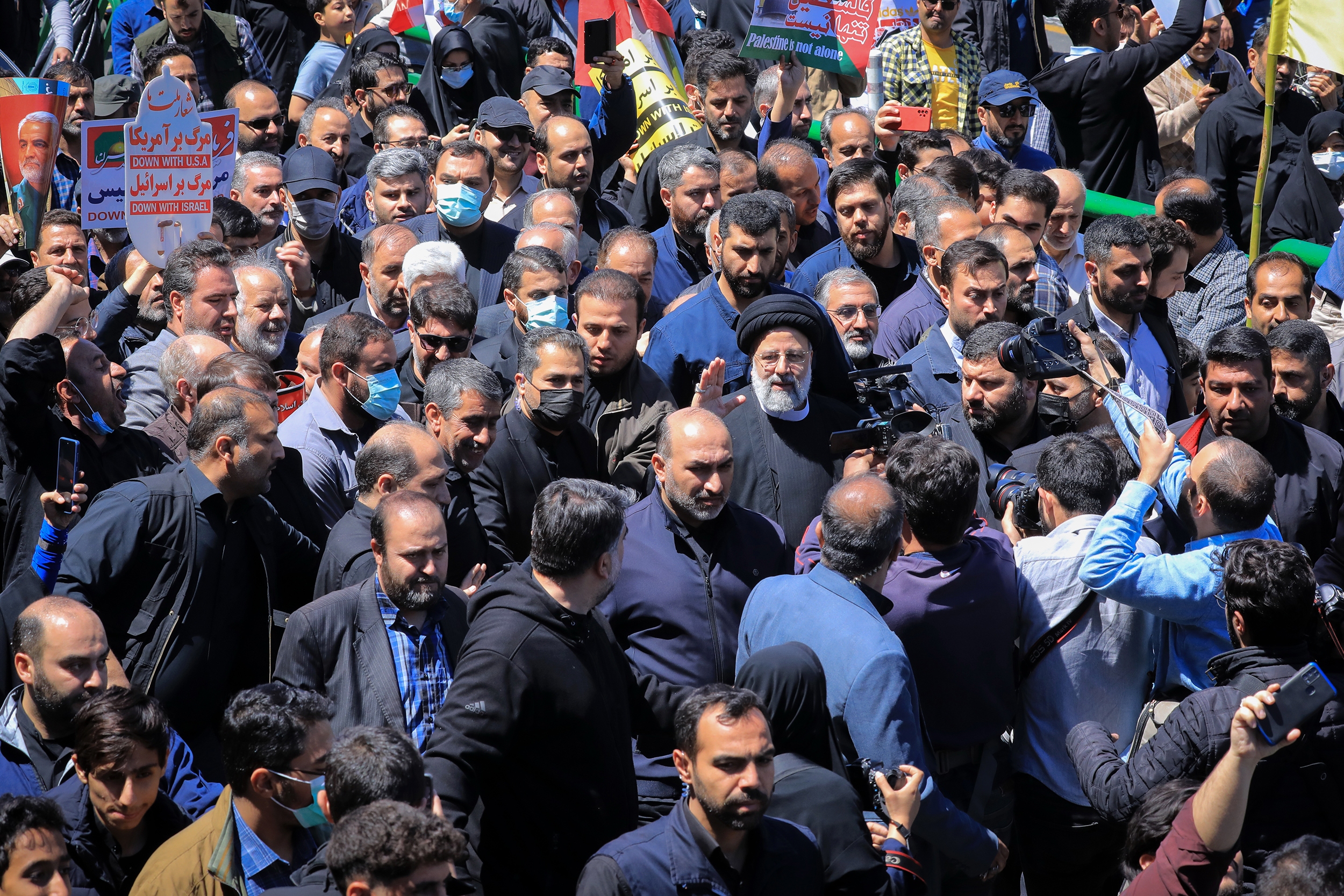 حضور باشکوه ایرانیان در حمایت از مردم مظلوم فلسطین/ فروپاشی رژیم صهیونیستی اولویت اول جهان اسلام و کشورهای اسلامی حضور باشکوه ایرانیان در حمایت از مردم مظلوم فلسطین/ فروپاشی رژیم صهیونیستی اولویت اول جهان اسلام و کشورهای اسلامی