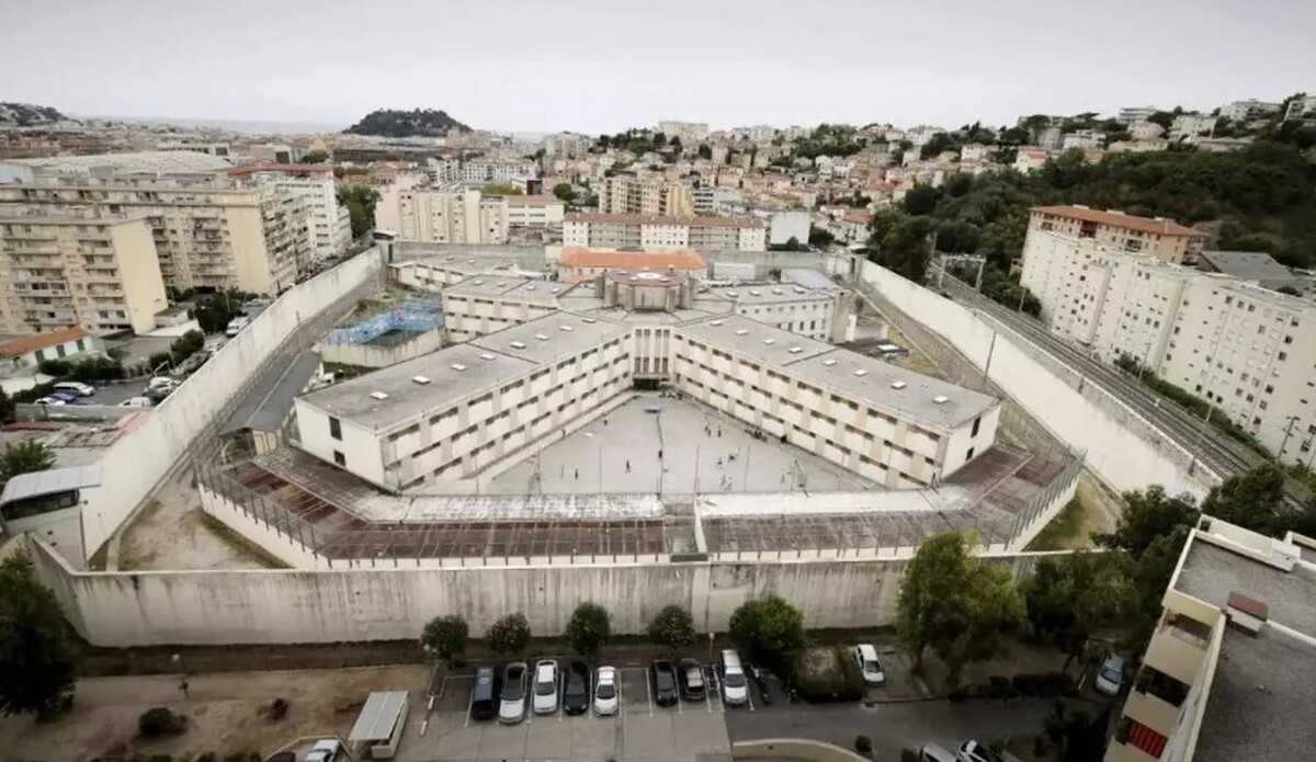 رکورد خودکشی در زندان‌های فرانسه در سال ۲۰۲۲ شکسته شد