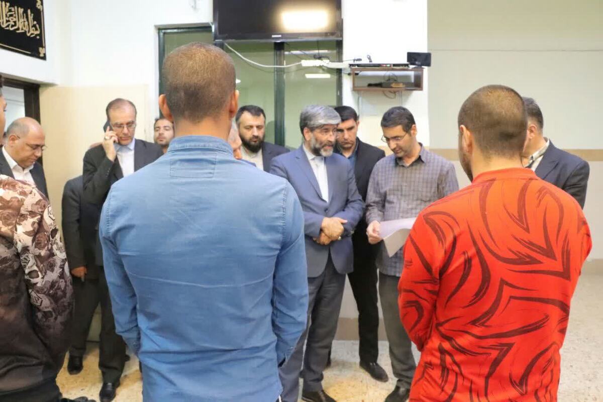 مسئولان قضایی دادگستری آذربایجان غربی از کانون اصلاح و تربیت ارومیه بازدید کردند/ موافقت با آزادی ۲۰ مددجو