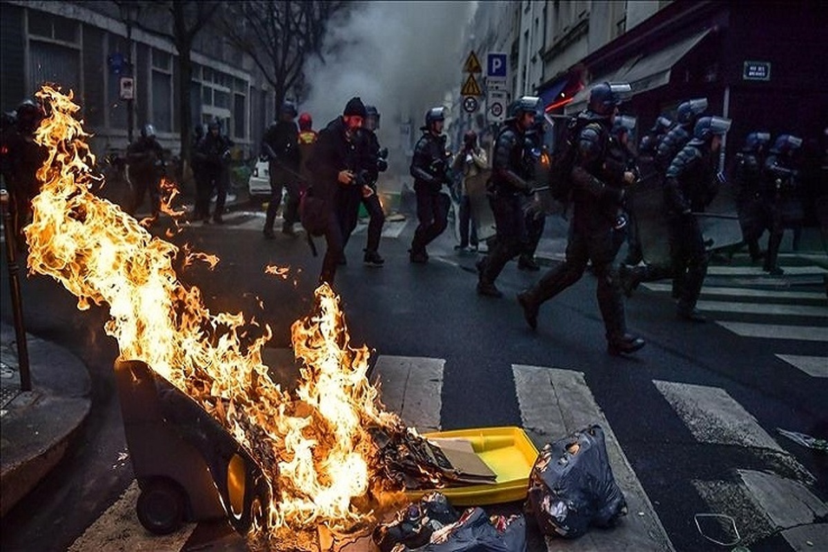 موج جدید اعتراضات فرانسوی‌ها ضد سیاست‌های مکرون