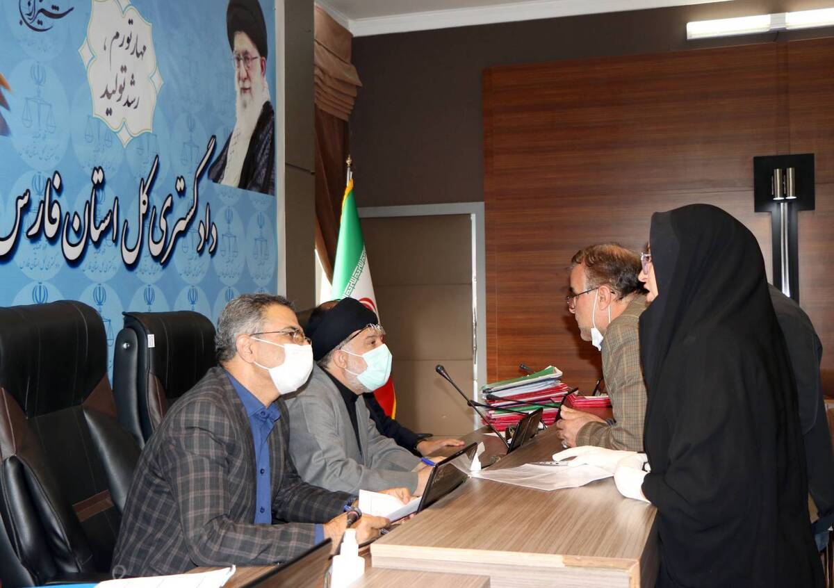 رئیس کل دادگستری فارس به درخواست‌های ۵۲ تن از مراجعان رسیدگی کرد
