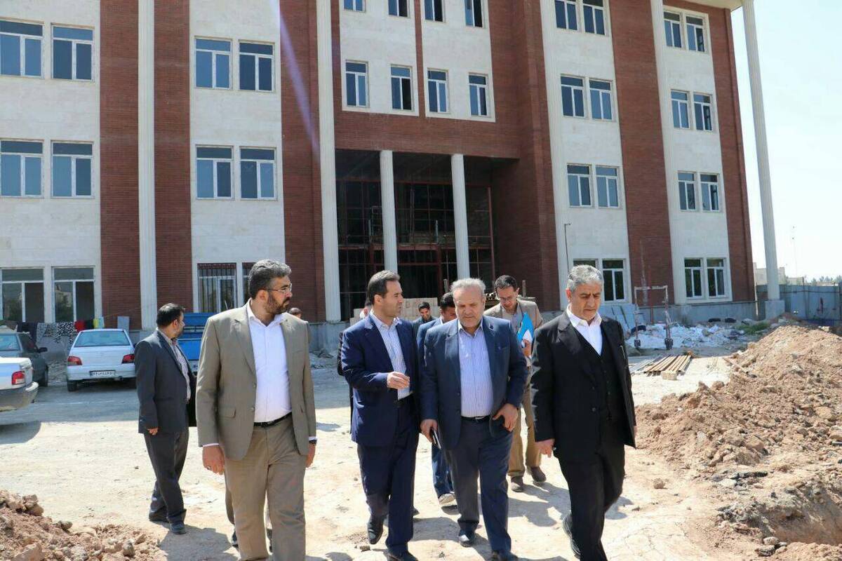 معاون مالی، پشتیبانی و عمرانی دادگستری استان تهران از پروژه ساختمان دادگستری قرچک بازدید کرد