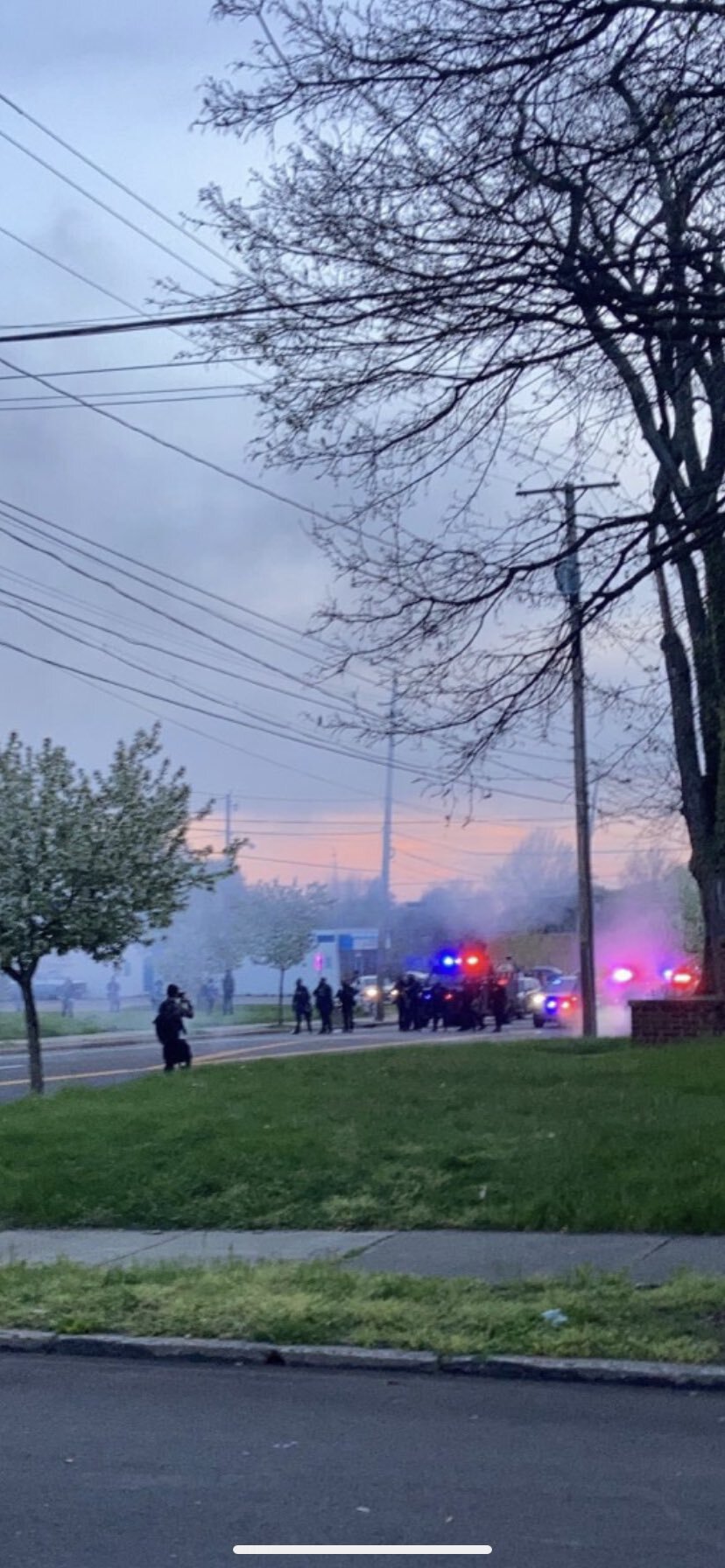 برخورد خشونت بار پلیس آمریکا با معترضان به خشونت نژادی پلیس