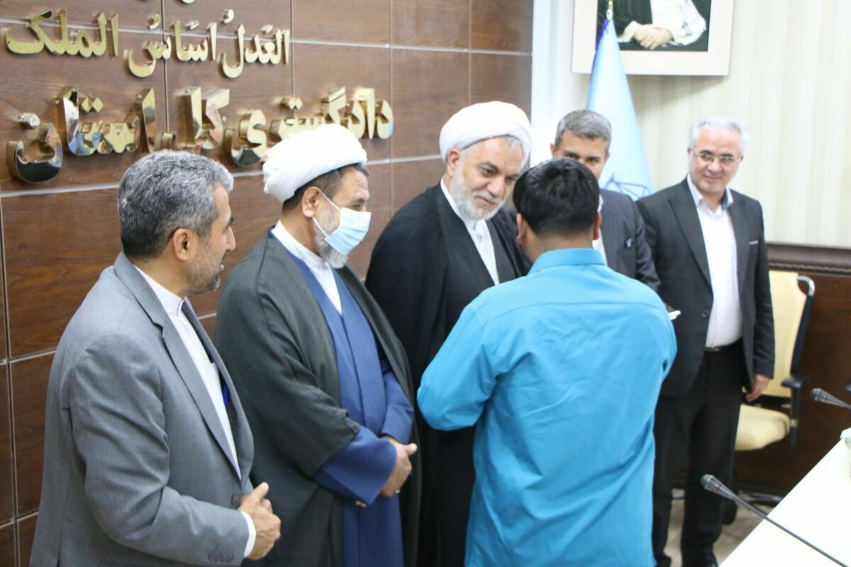 ۲۴ مددجوی زندان کرمان و کانون اصلاح و تربیت استان با کمک ۵۹۰ میلیون تومانی یک خیّر آزاد شدند