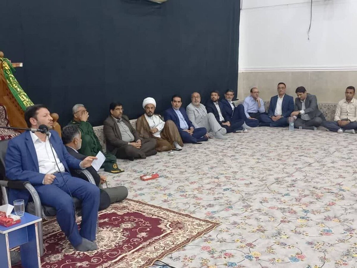 رئیس کل دادگستری استان بوشهر با حضور در مسجد بخش دلوار شهرستان تنگستان مشکلات قضایی شهروندان را بررسی کرد