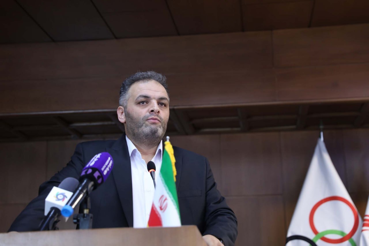 وزنه‌برداری در ۱۴۰۱| از اعتصاب ملی‌پوشان و مدال تاریخی بانوان تا هندوانه‌ای که به شرط چاقو رئیس شد