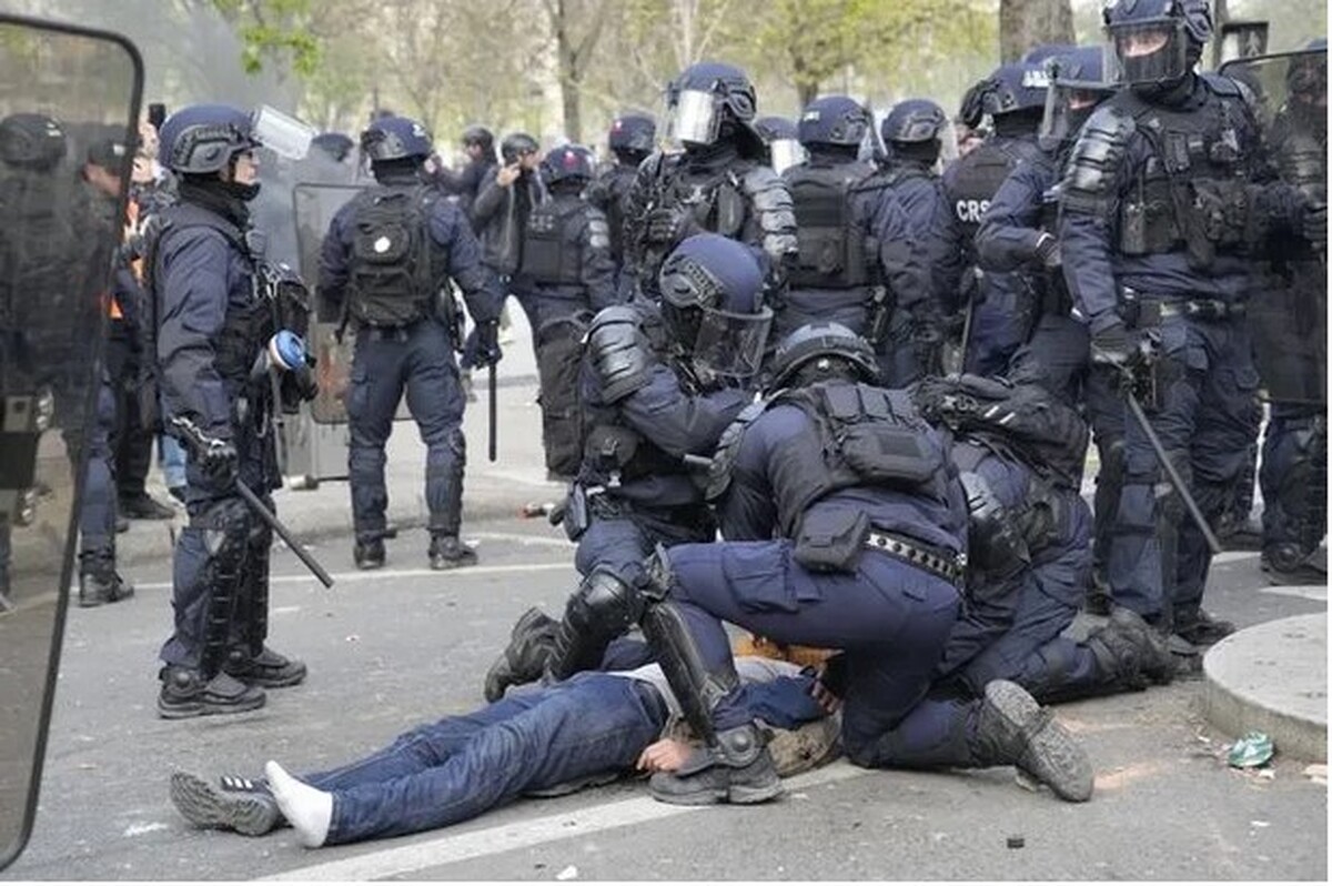 دور جدید اعتراض‎ها و اعتصاب‎ها در فرانسه/مکرون احتمال استعفای خود را رد نکرد