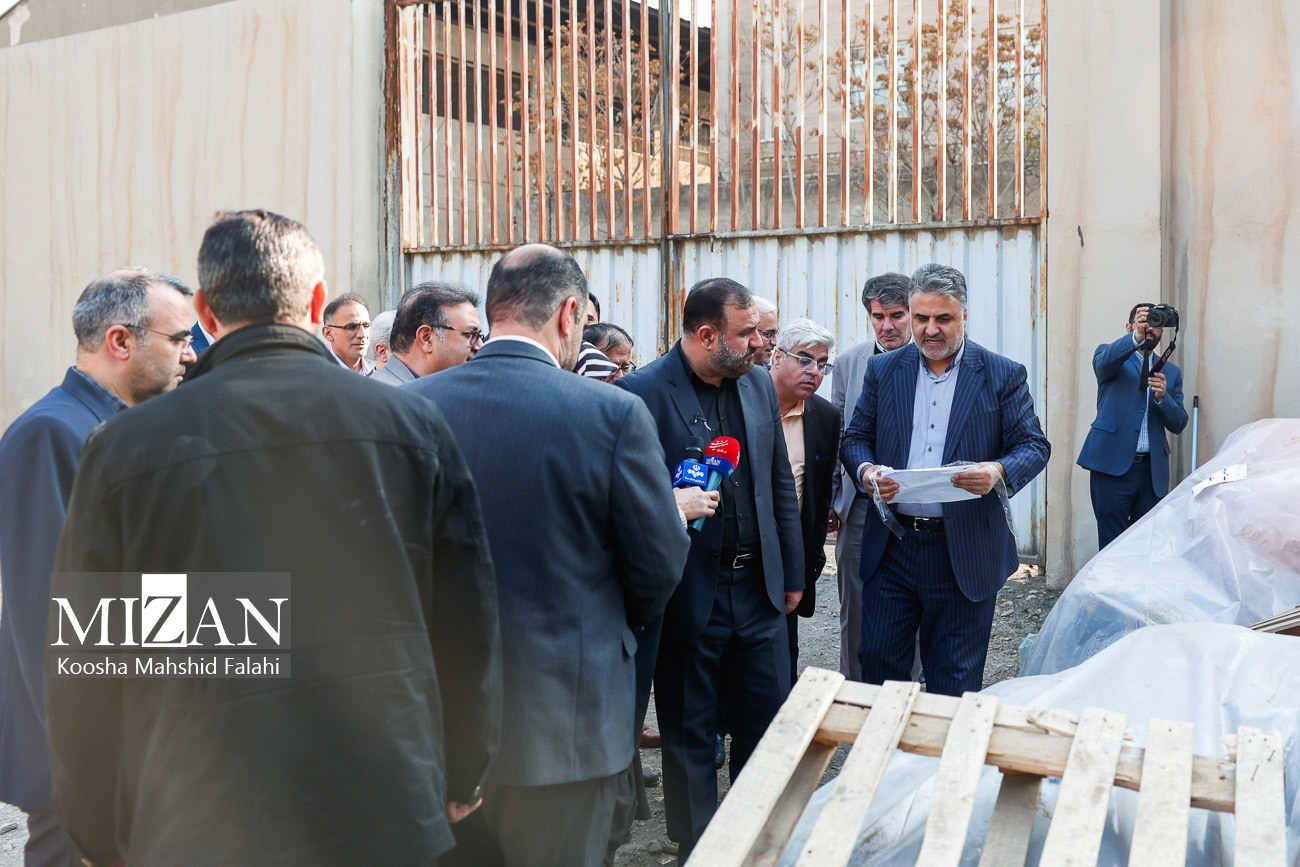 بازدید دادستان تهران از انبار‌های سازمان جمع‌آوری و فروش اموال تملیکی/ تعیین تکلیف ١٠ هزار و ١١٢ میلیارد ریال کالا در ١٨ ماه گذشته در گمرک فرودگاه امام خمینی (ره)