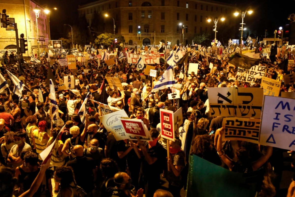ساکنان اراضی اشغالی خواستار استعفای نتانیاهو شدند