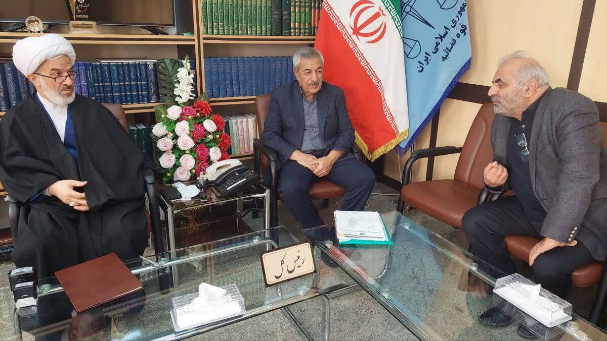 مسئولان قضایی استان خراسان شمالی در سالروز شهادت شهید سلیمانی به مشکلات ۶۹ نفر رسیدگی کردند