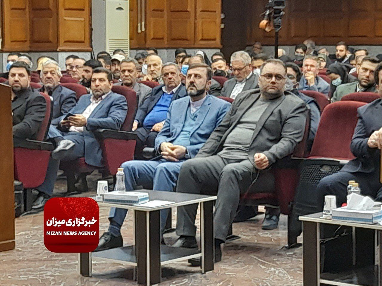 چهارمین جلسه دادگاه رسیدگی به اتهامات سرکردگان گروهک تروریستی منافقین/ پشت‌پرده وحشی‌گری ملیشیای منافقین در ۳۰ خرداد سال ۶۰/ نقش سرویس اطلاعات فرانسه در انفجار دفتر حزب جمهوری اسلامی/ روایتی ناگفته از ۴ ضربه اطلاعات سپاه به خانه‌های تیمی منافقین/ تاخت زدن خون مردم با نفت!