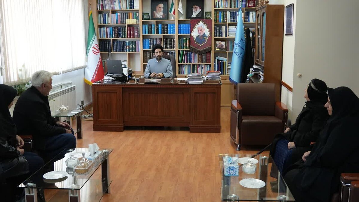 رئیس کل دادگستری استان کردستان در آستانه سالگرد شهادت سردار سلیمانی به مشکلات ۷۴ نفر از مراجعان رسیدگی کرد
