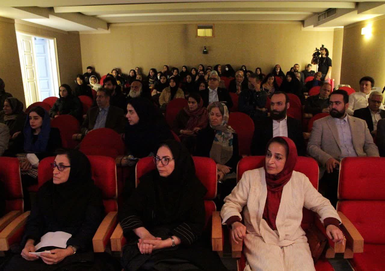 تجلیل کتابخانه و موزه ملی ملک از ۵ بانوی تاثیرگذار در حوزه میراث تمدن ایرانی- اسلامی تجلیل کتابخانه و موزه ملی ملک از ۵ بانوی تاثیرگذار در حوزه میراث تمدن ایرانی- اسلامی