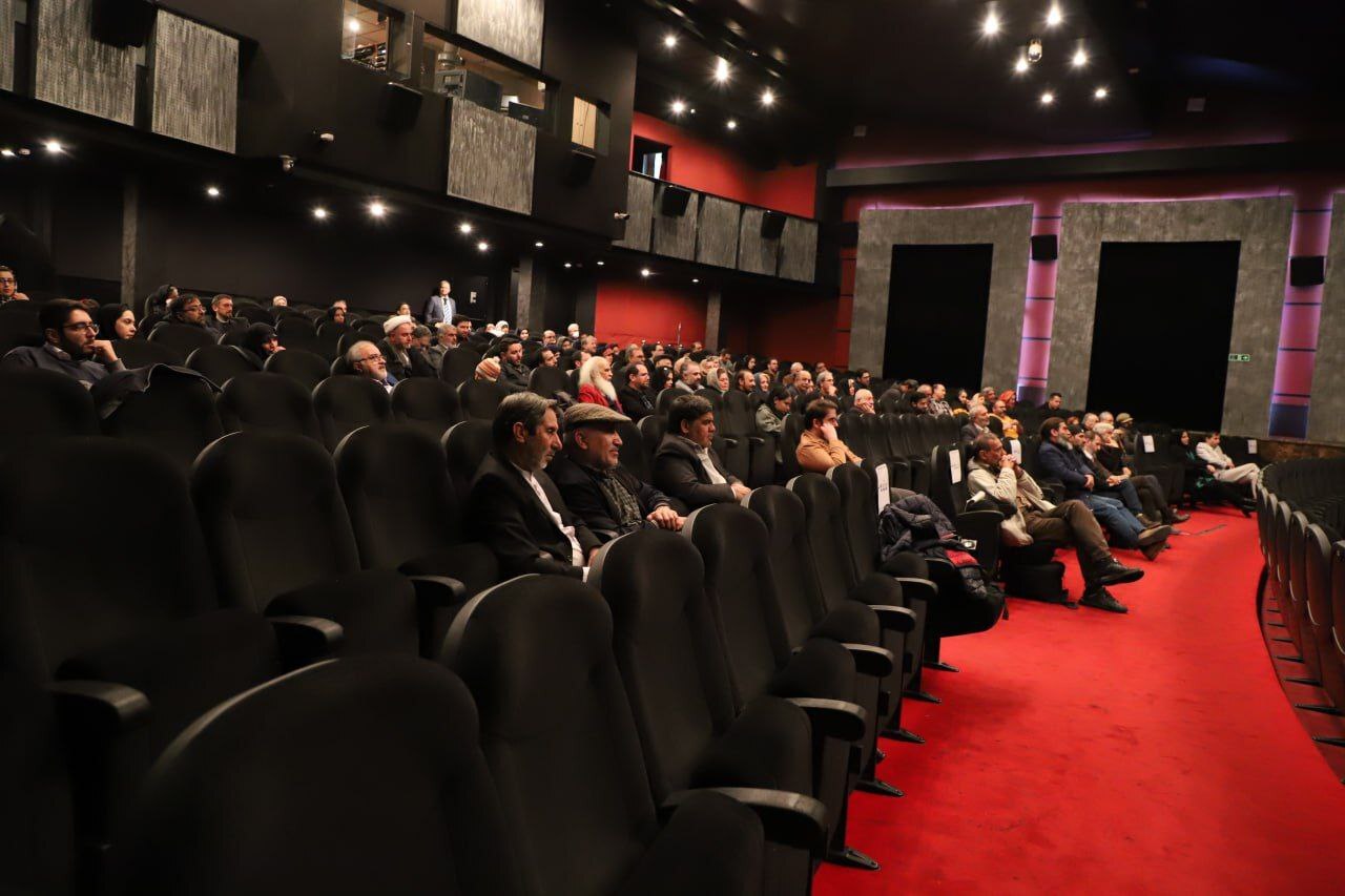 شناخت «الکافی» برای شیعیان ضروری است/ افراد براساس شایستگی انتخاب شدند شناخت «الکافی» برای شیعیان ضروری است/ افراد براساس شایستگی انتخاب شدند