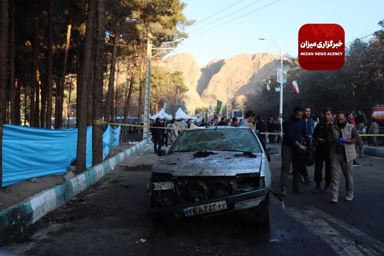 انفجار در محدوده مسیر منتهی به گلزار شهدای کرمان انفجار در محدوده مسیر منتهی به گلزار شهدای کرمان