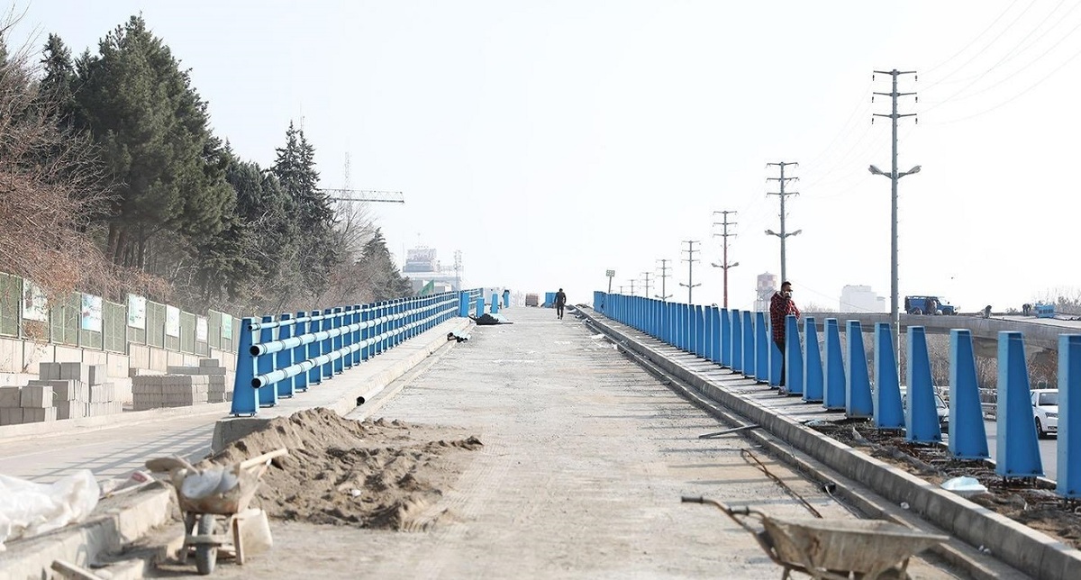 اولین پل مکانیزه و مجهز به سیستم برف‌زدایی پایتخت در آستانه بهره‌برداری است
