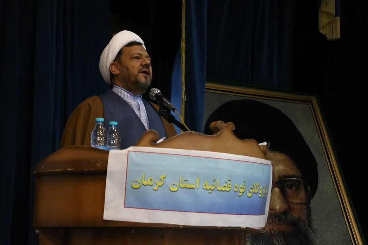 معاون توسعه حل اختلاف دادگستری کل استان کرمان: موفقیت وکلا در گرو داشتن توانایی علمی و تخصصی است