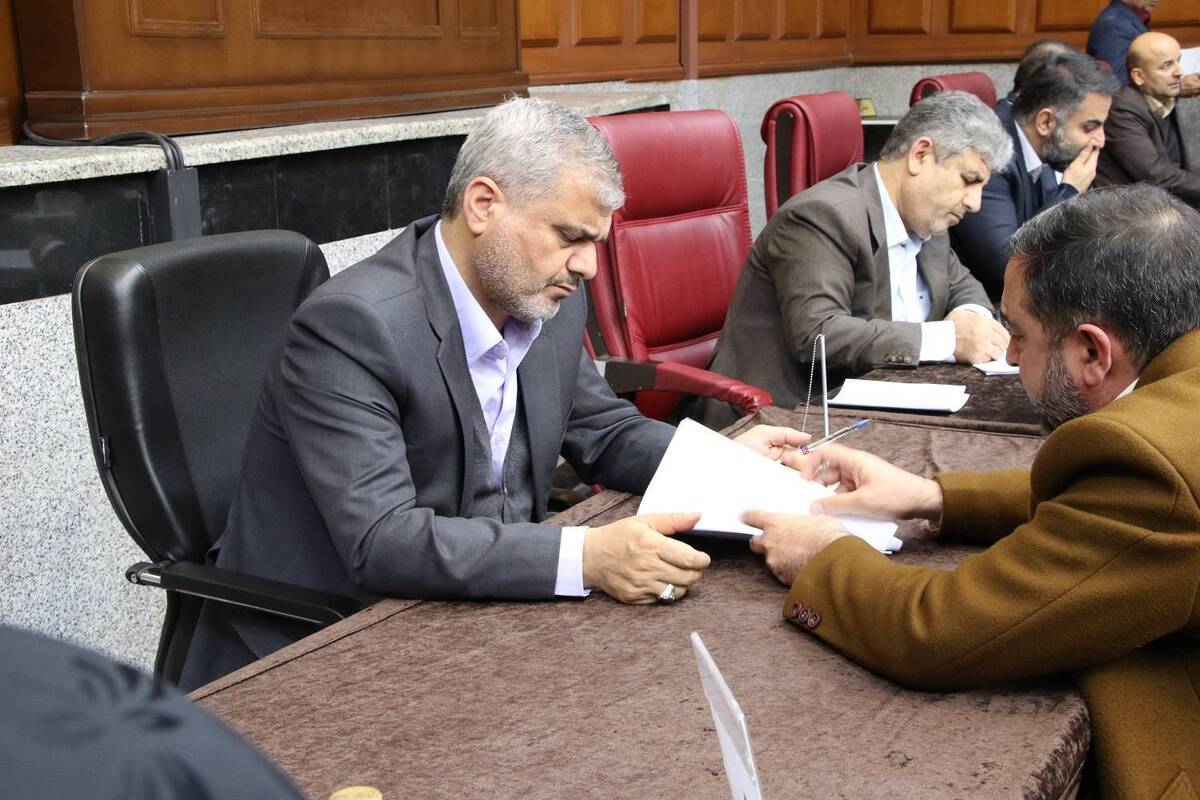 مسئولان قضایی دادگستری استان تهران به مشکلات حقوقی بیش از ۳۱۰ نفر رسیدگی کردند