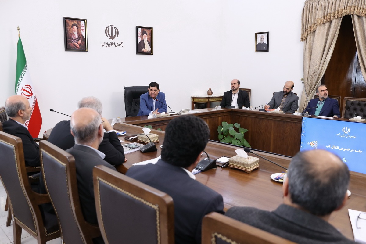 آب دریا تا اوایل سال آینده به اصفهان و تا پایان دولت به زاهدان می‌رسد