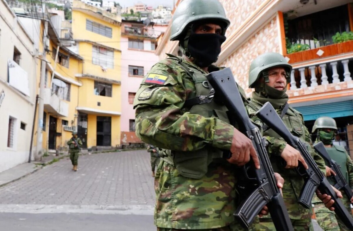 تداوم وضعیت جنگی در اکوادور
