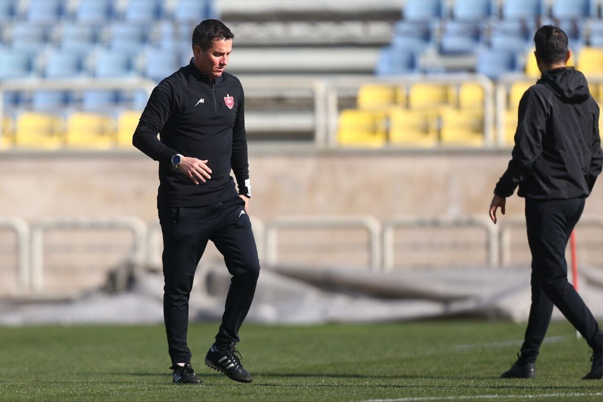 دیدار درویش و مربی برزیلی پیش از تمرین پرسپولیس