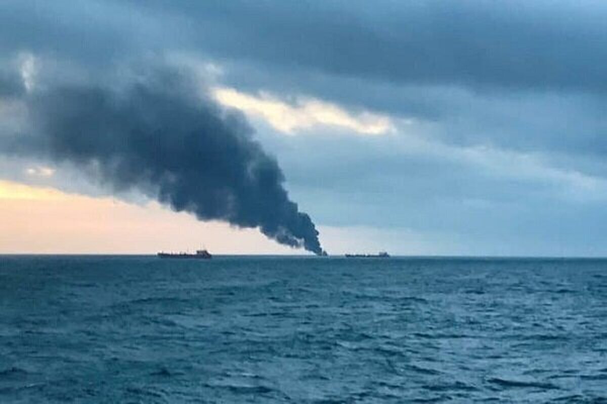 اصابت موشک به یک کشتی در دریای سرخ