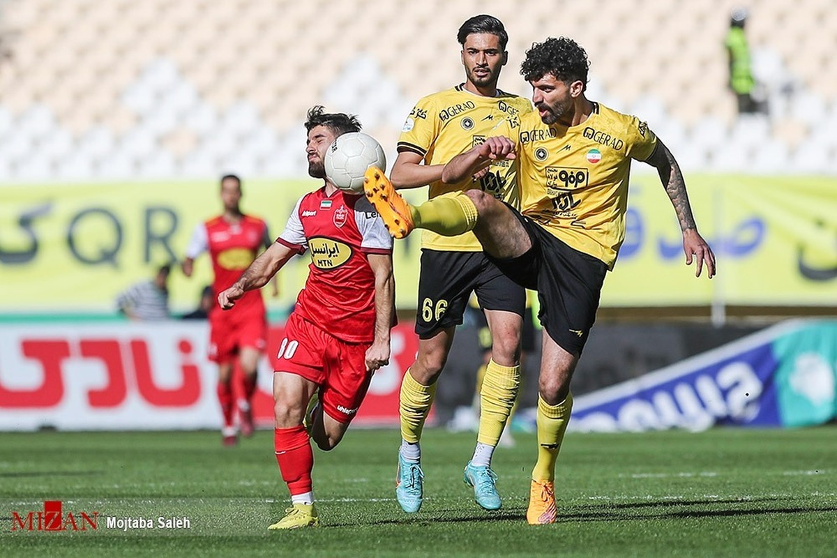 محکومیت یک میلیاردی استقلال با شکایت دانشگر