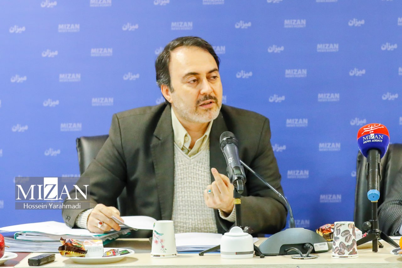 تنها ۹ حکم از ۲۲۸ حکم قانون هوای پاک به‌صورت کامل اجرا شده است/ کاهش ۱۲۸ میلیارد تومانی بودجه سازمان محیط‌زیست در سال جاری/ نیروگاه‌های استان تهران مازوت مصرف نمی‌کنند