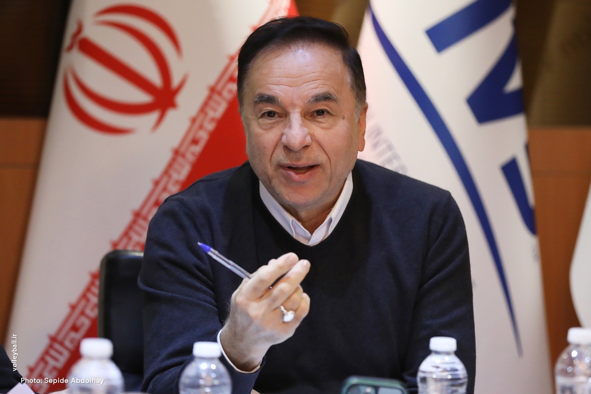 جلسه دو ساعته مرادی با فابیو و مسئولین فدراسیون جهانی والیبال