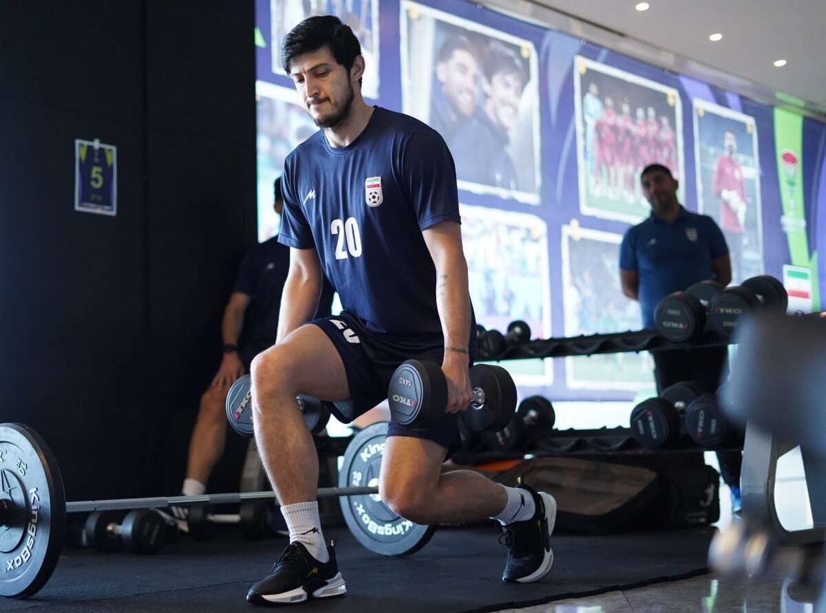 بازیکنان تیم ملی فوتبال وزنه زدند