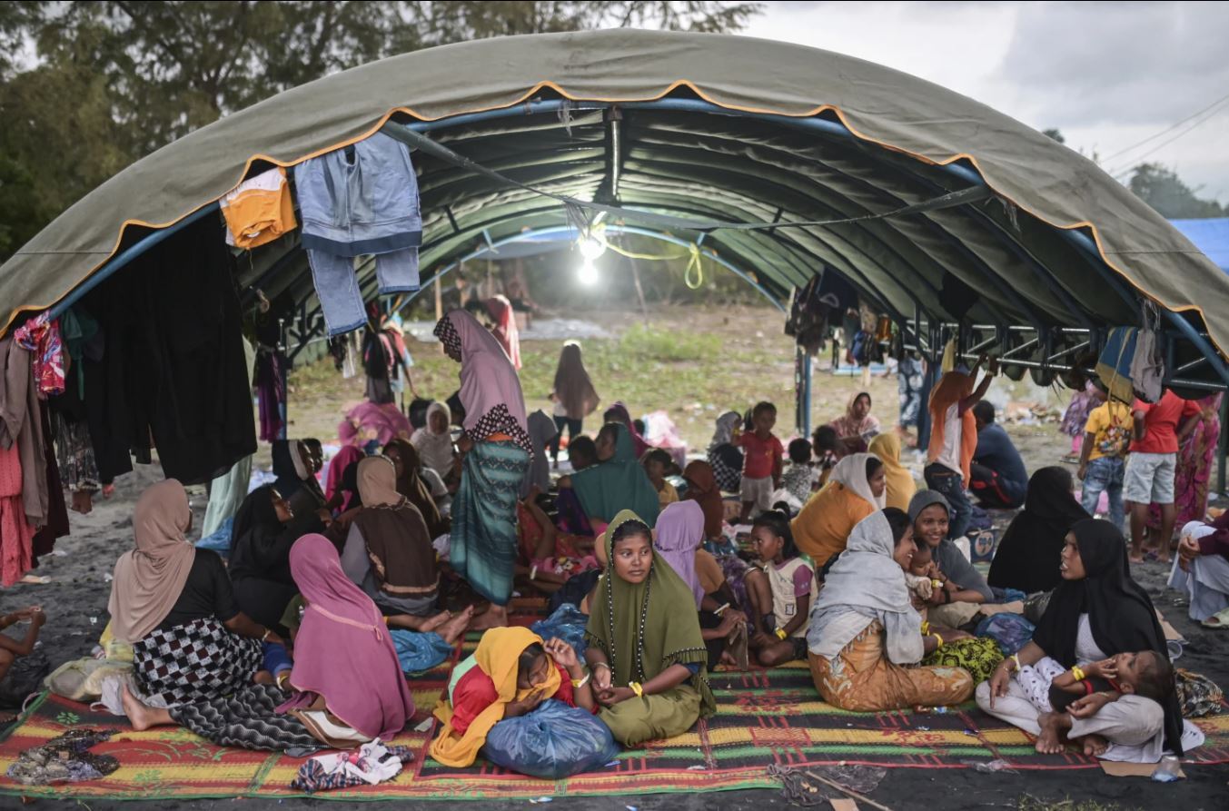 نخستین سرنخ‌ها از قایق ناپدید شده پناهجویان روهینگیا با ۲۰۰ سرنشین