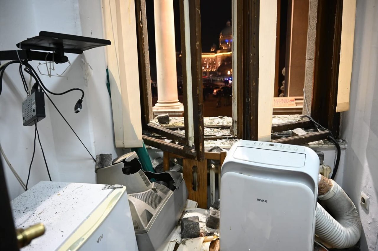 ناآرامی در صربستان؛ بیش از ۳۵ نفر بازداشت شدند ناآرامی در صربستان؛ بیش از ۳۵ نفر بازداشت شدند