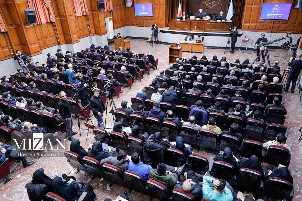 سومین جلسه دادگاه رسیدگی به اتهامات سرکردگان گروهک تروریستی منافقین/ محاکمه تئورسین و مسئول ترور‌های خیابانی در دادگاه