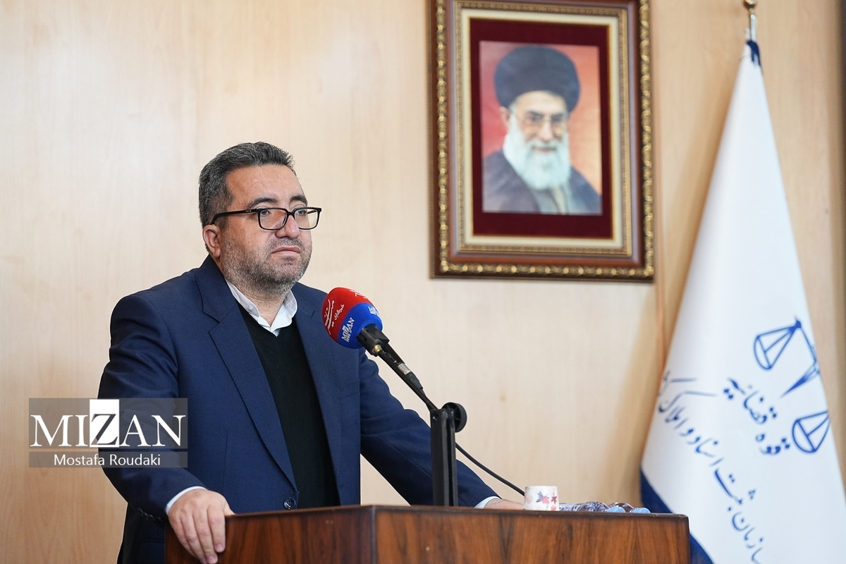 برگزاری مراسم تحلیف ۱۳۰ نفر از سردفتران اسناد رسمی/ رئیس سازمان ثبت: سردفتران باید در بهداشت قضایی کمک کنند