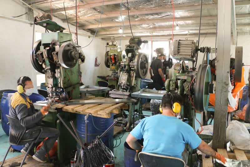 زندگی پس از زندان؛ دغدغه این روز‌های دستگاه قضا/ از مهارت‌افزایی تا تسهیلات اشتغالزایی/ بیش از هزار و ۲۰۰ زندانی اردبیلی صاحب شغل شدند