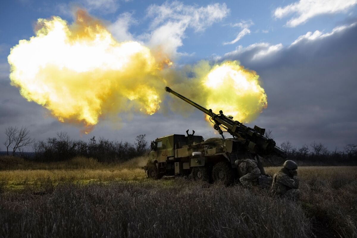 مواجهه اوکراین با کمبود مهمات؛ سردرگمی در صنایع نظامی اروپا