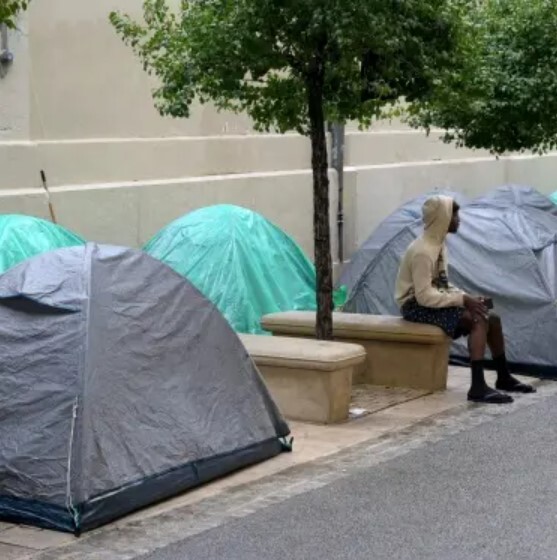 نقض حقوق کودکان مهاجر در فرانسه؛ از خیابان‌خوابی تا شیوع سل و هپاتیت در مارسی