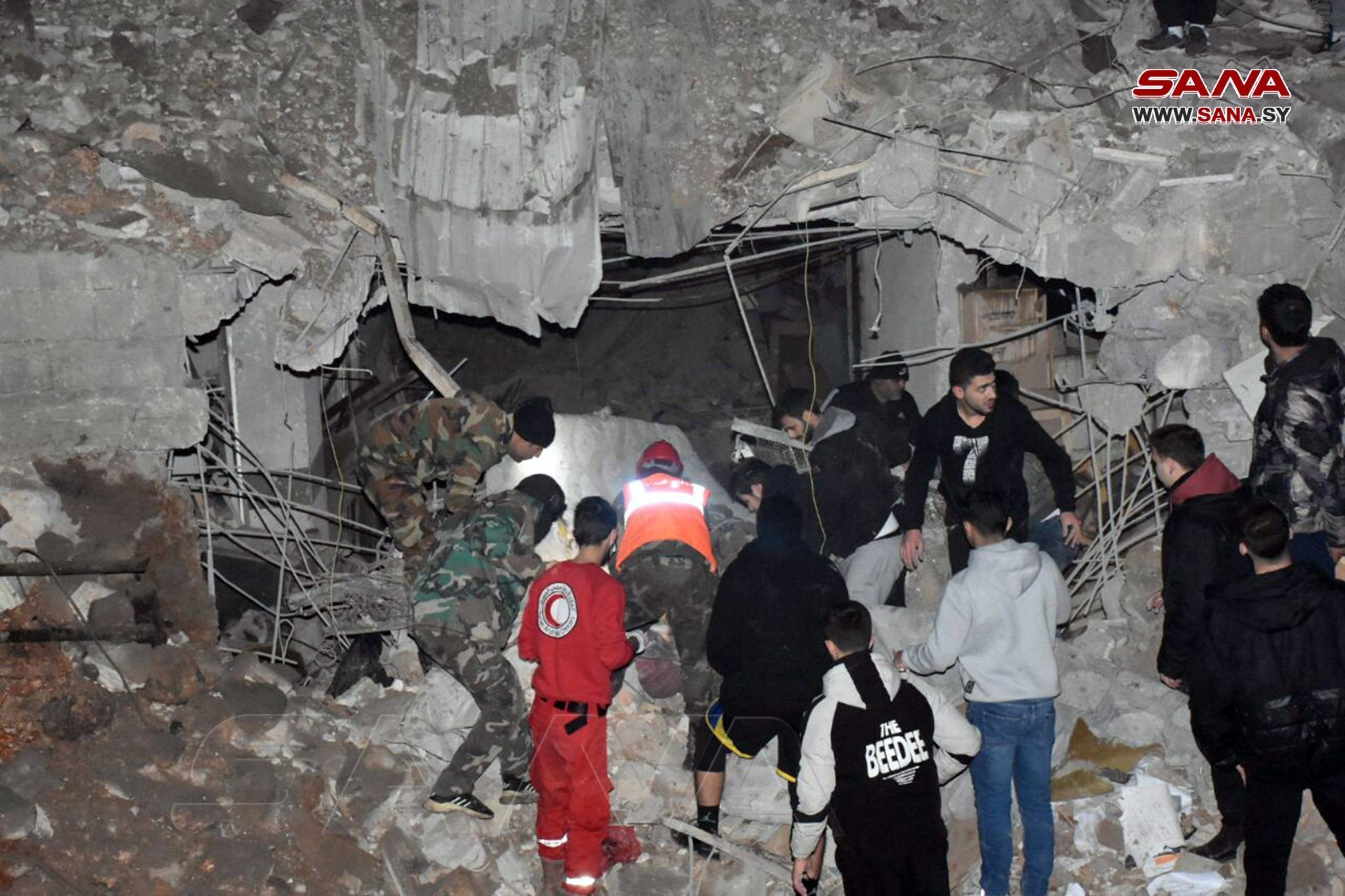 تجاوز رژیم صهیونیستی به حمص؛ پدافند سوریه اهداف متخاصم را رهگیری کرد