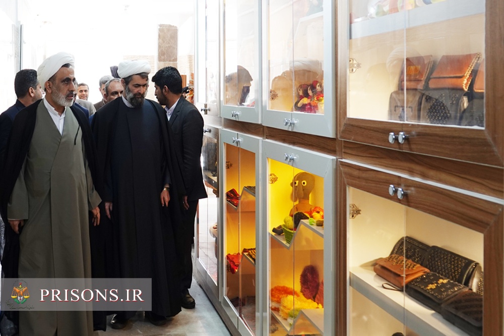 معاون قضایی قوه قضاییه از اندرزگاه نسوان زندان زاهدان بازدید کرد