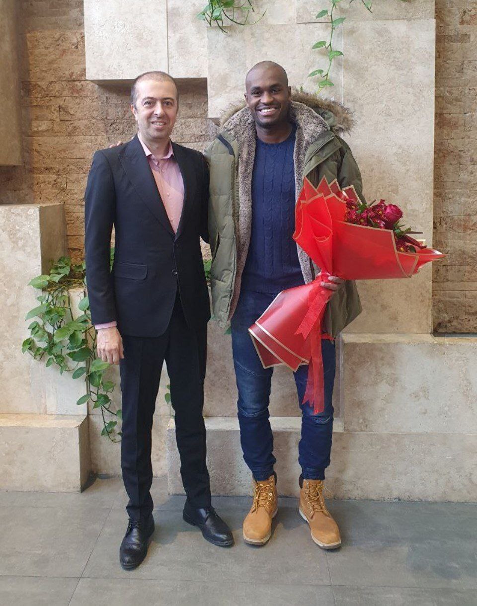 مدافع قطری پرسپولیس به تهران رسید + عکس