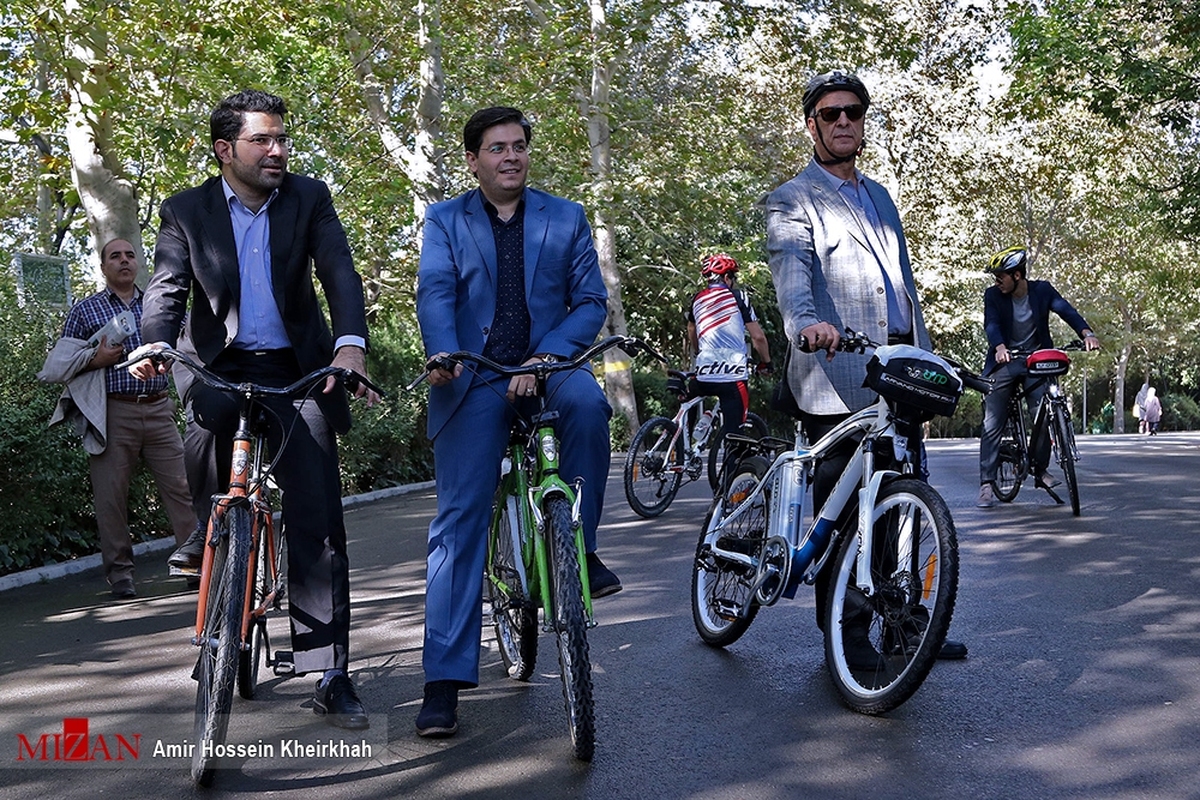 شهرداری موظف به ایجاد مسیر دوچرخه‌سواری در سطح شهر است/ اجرای طرح تراموا غیرقانونی است