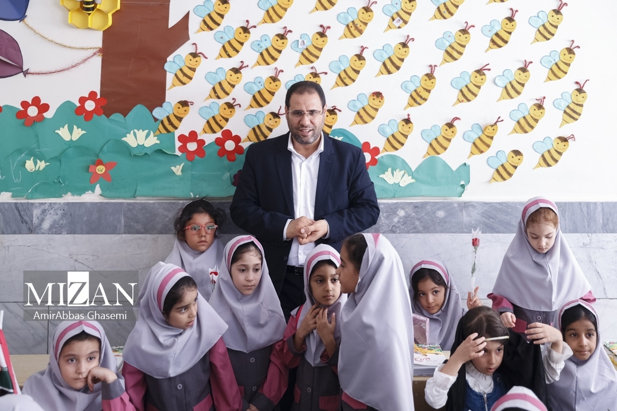 صحرایی: ۹۲ هزار نفر در آموزش‌وپرورش استخدام می‌شوند