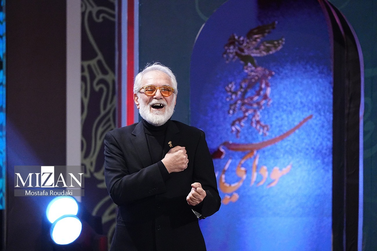 سیمرغ‌های جشنواره فیلم فجر ۴۲ بر شانه هنرمندان نشستند/ مجید انتظامی و جواد عزتی سیمرغ گرفتند