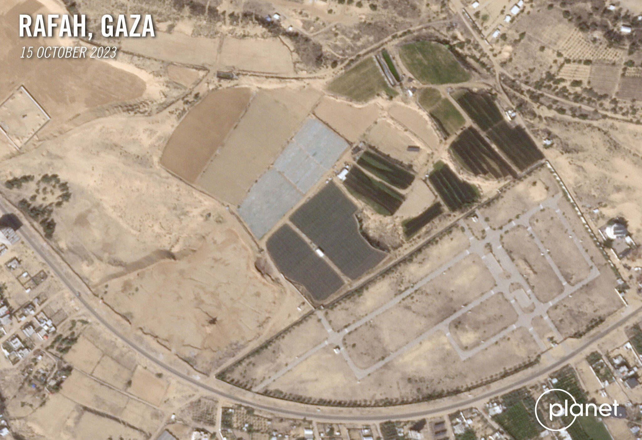 وضعیت بحرانی آوارگان غزه؛ از حملات رژیم صهیونیستی تا زندگی در گورستانها وضعیت بحرانی آوارگان غزه؛ از حملات رژیم صهیونیستی تا زندگی در گورستانها