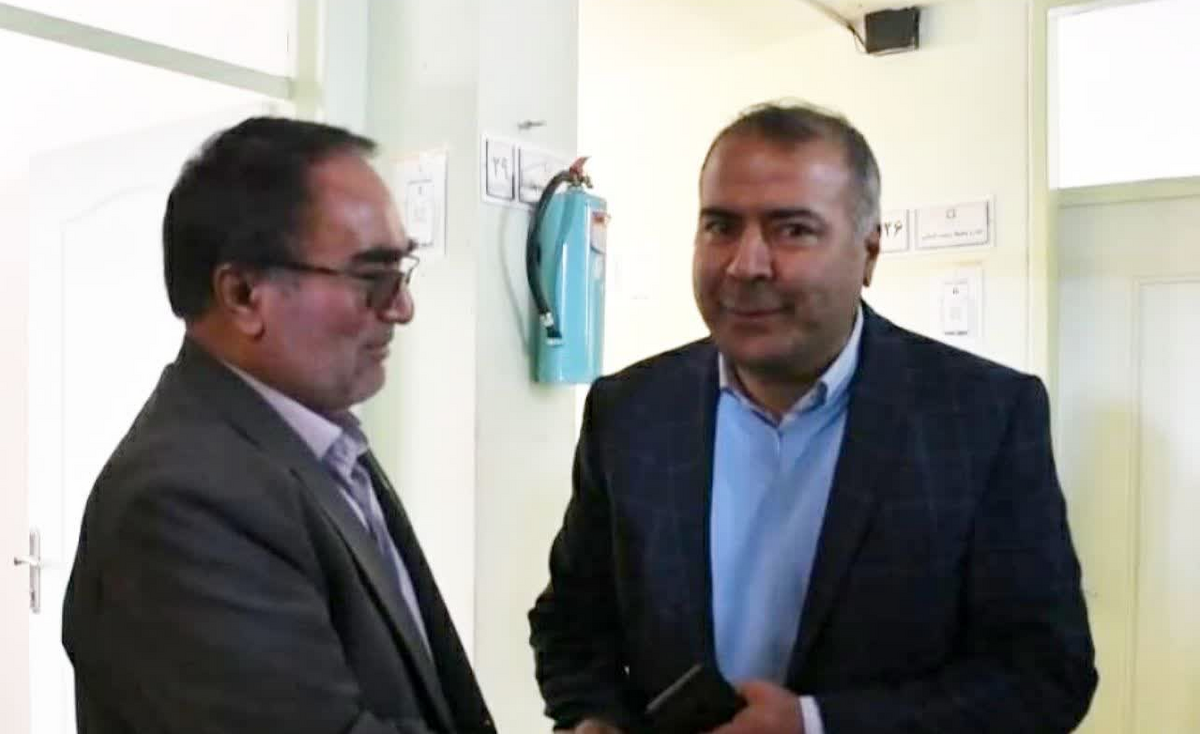 دادستان مرکز استان آذربایجان شرقی از مراکز پایش کیفی هوای تبریز بازدید کرد