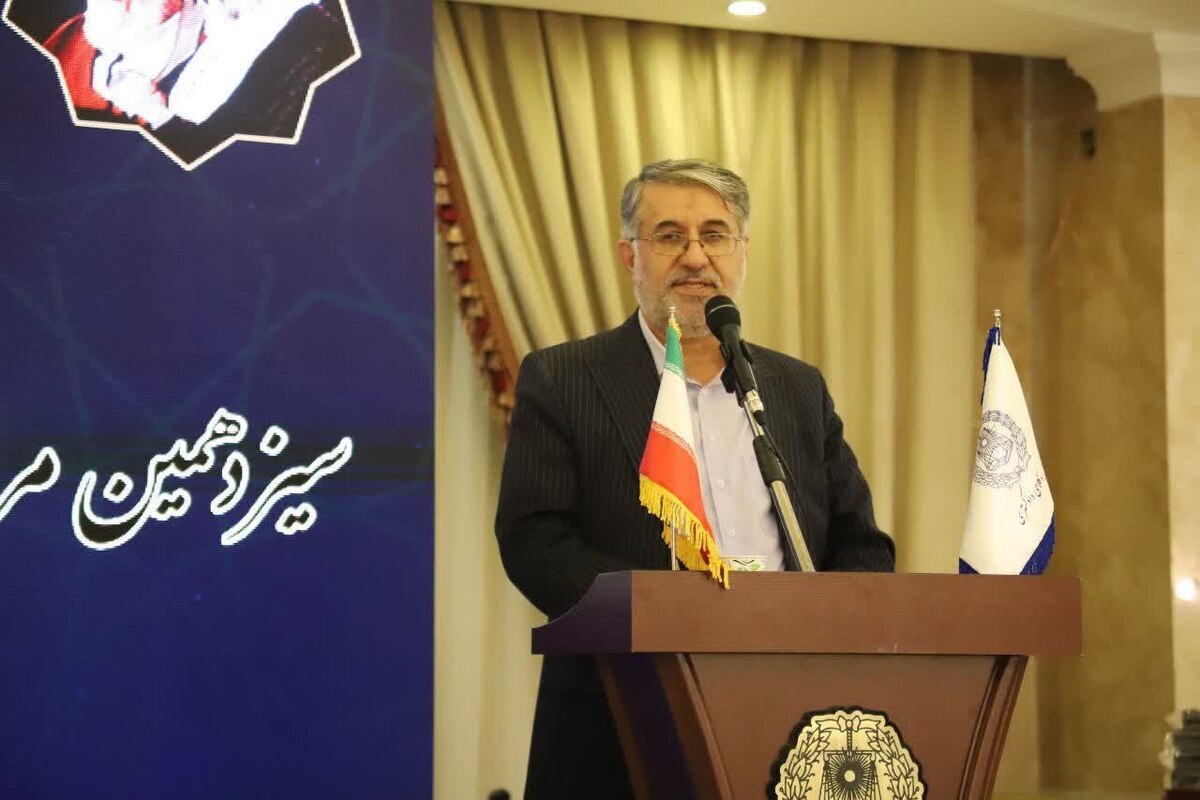 رئیس کل دادگستری استان یزد: دفتر وکلا باید پایگاهی برای ایجاد صلح و سازش باشد