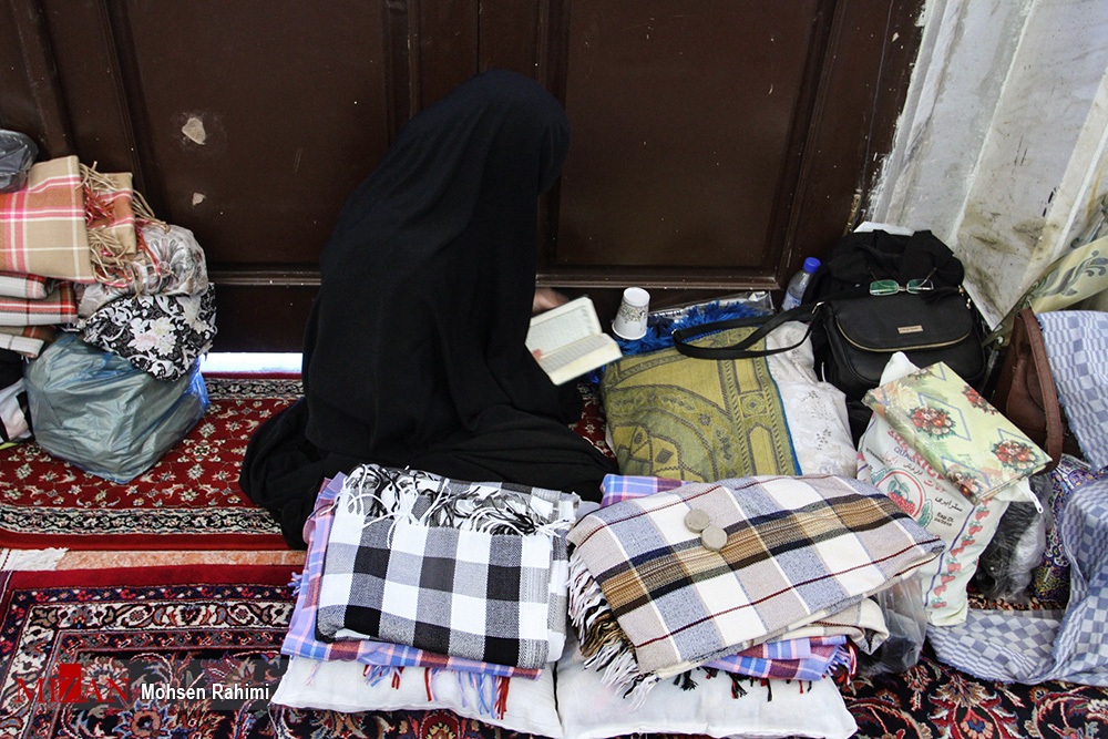 حال و هوای دانشجویان از شرکت در مراسم اعتکاف دانشجویی؛ از اشتیاق نسل جوان برای شرکت در این مراسم و کسب آگاهی به ویژه درباره امام زمان (عج) تا خود سازی، بهبود سبک زندگی و تقویب اراده