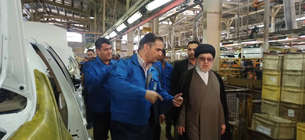 رئیس کل دادگستری استان فارس از کارخانه ایران خودرو شیراز بازدید کرد