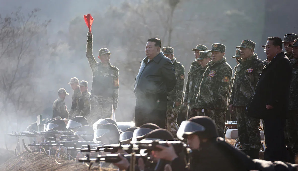 کیم دستور افزایش آمادگی برای جنگ را صادر کرد کیم دستور افزایش آمادگی برای جنگ را صادر کرد