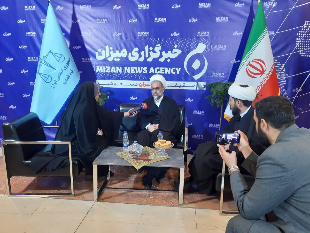 چهارمین روز نمایشگاه رسانههای ایران؛ مسئولان و فعالان رسانه در غرفه خبرگزاری میزان حضور یافتند چهارمین روز نمایشگاه رسانههای ایران؛ مسئولان و فعالان رسانه در غرفه خبرگزاری میزان حضور یافتند